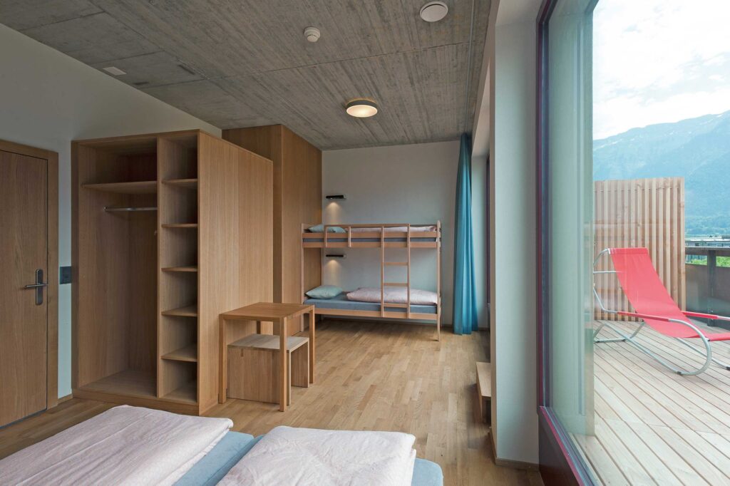 08_Jugendherberge-Interlaken-Familienzimmer-4-Bett-Michel_van_Grondel-01
